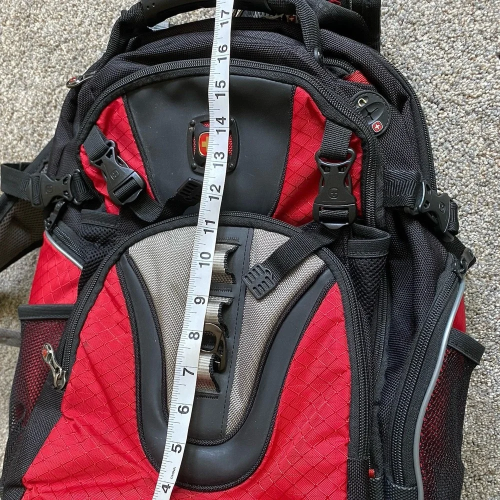SwissGear maxxum tech